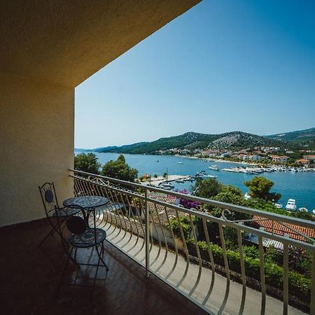 Seaside Apartments Seget Vranjica Eksteriør bilde