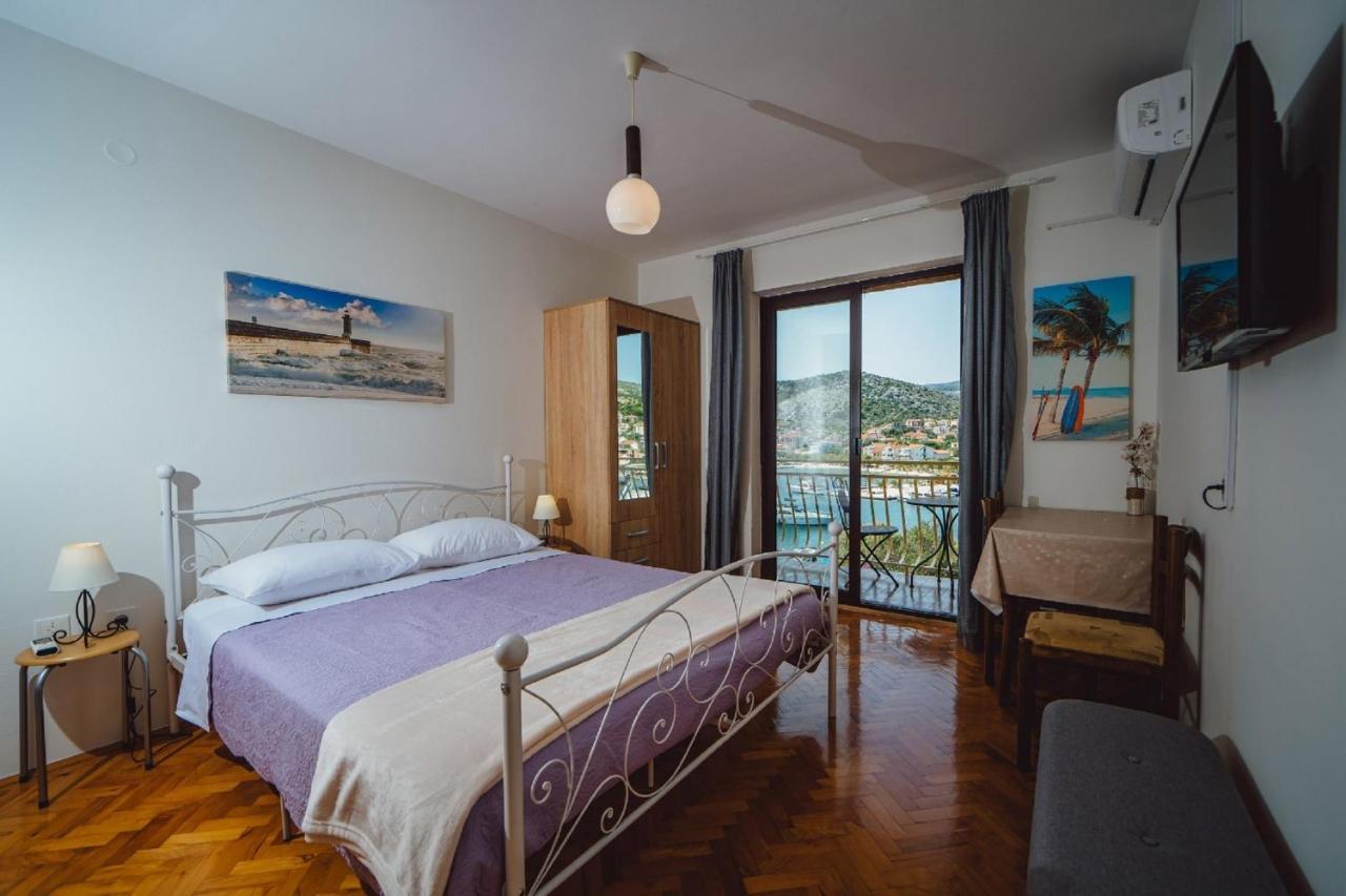 Seaside Apartments Seget Vranjica Eksteriør bilde
