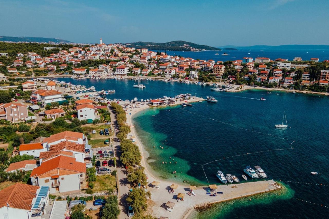Seaside Apartments Seget Vranjica Eksteriør bilde