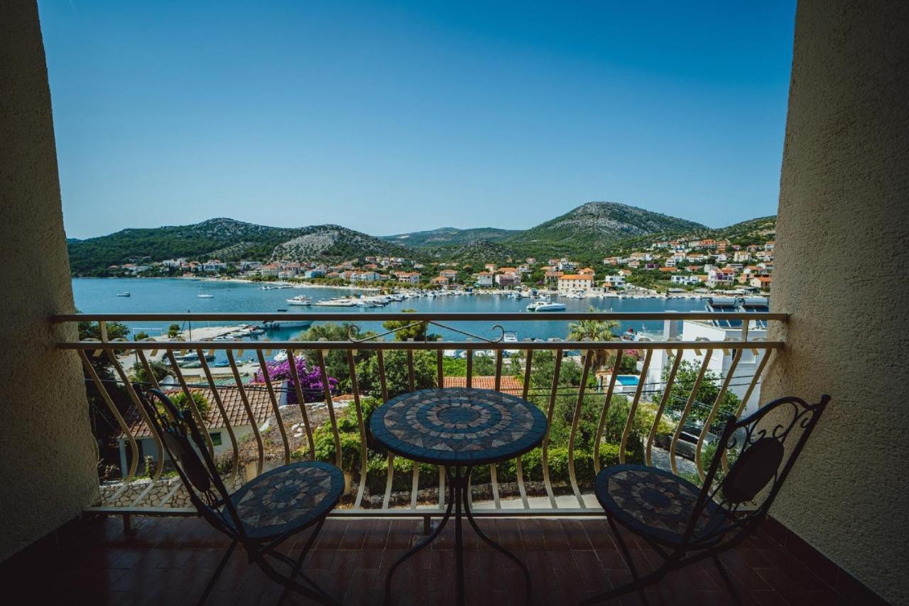 Seaside Apartments Seget Vranjica Eksteriør bilde